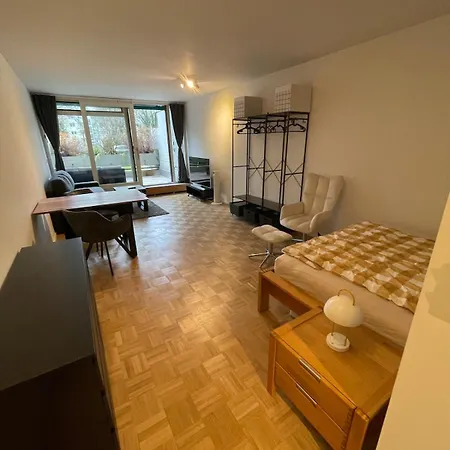 Luxury In Bogenhausen Apartment Munich